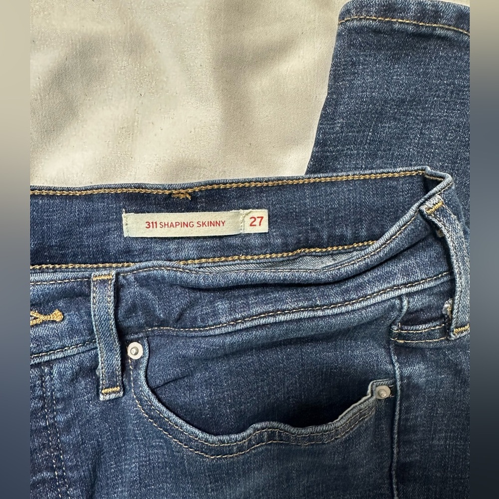 311 Levi Shaping Skinny - Picture 2 of 4